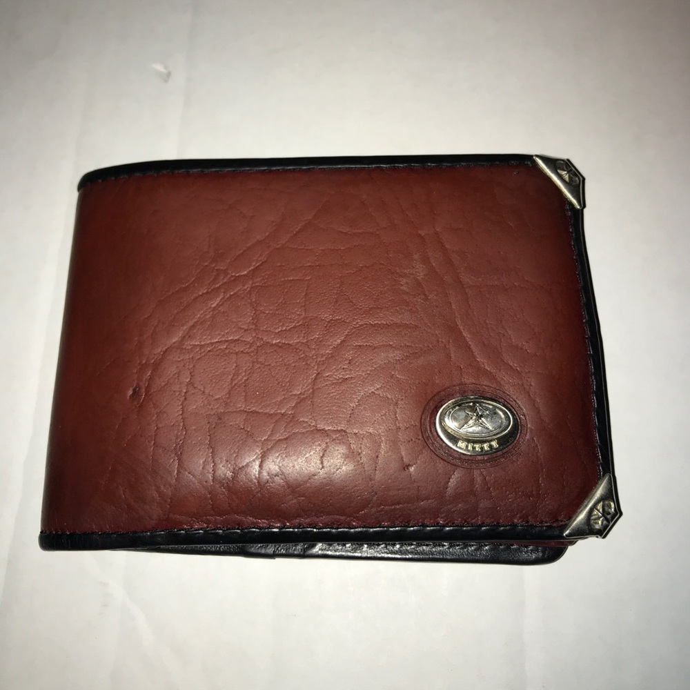 Mitty wallet